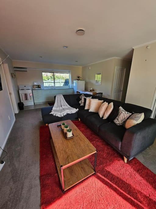 Little Gem In Papamoa Hotel Exterior photo